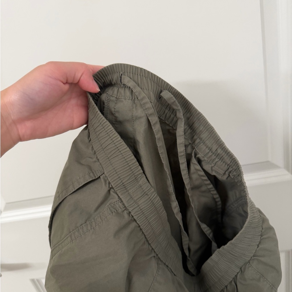 Uniqlo cargo pants - Picture 6 of 9